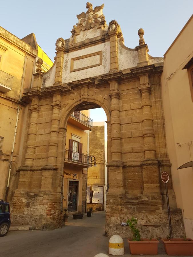 La Corte Di Angelica Шака Екстериор снимка