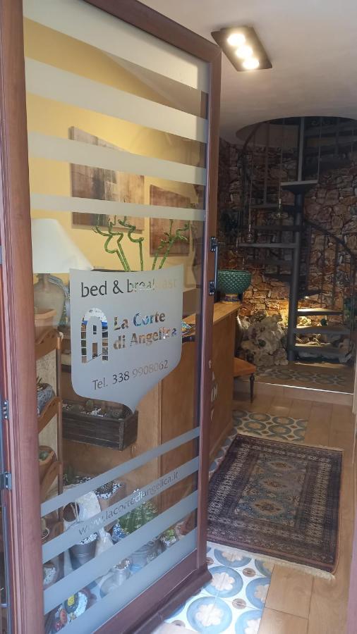 La Corte Di Angelica Шака Екстериор снимка